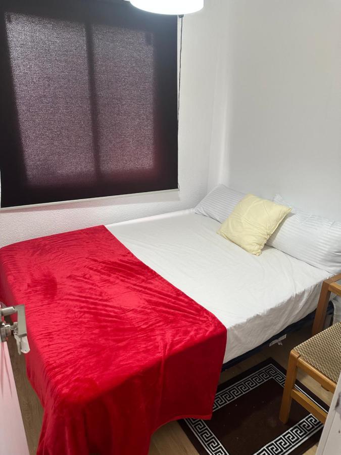 El Gengo Hostel Madrid Dış mekan fotoğraf